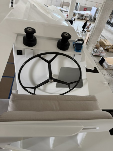 Armor Yachts Solitaire 1740 - 4 + 2 cab. No Name