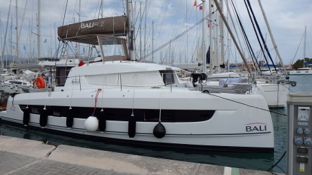 Catana Group Bali 4.2 - 4 + 2 cab. Blue Navy