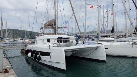 Catana Group Bali 4.2 - 4 + 2 cab. Blue Navy