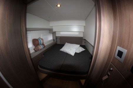 Catana Group Bali 4.2 - 4 + 2 cab. Blue Navy