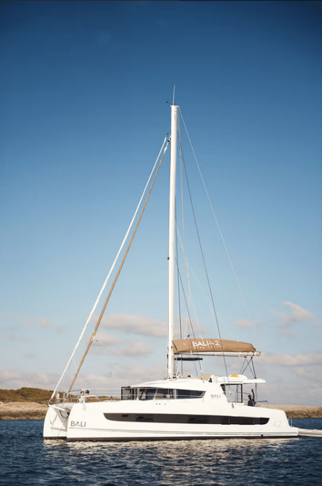 Catana Group Bali 4.2 - 4 + 2 cab. Junior Mary 1