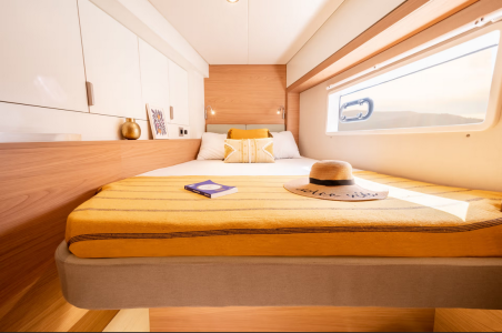 Catana Group Bali 4.2 - 4 + 2 cab. Junior Mary 1