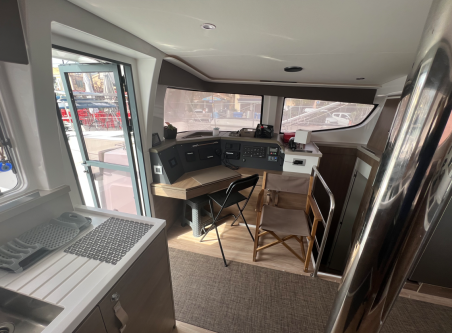 Catana Group Bali 4.4 - 4 + 2 cab. Blue Diamond