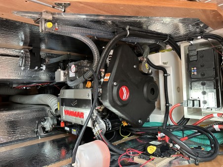 Bavaria Yachtbau Bavaria C42 Leopard