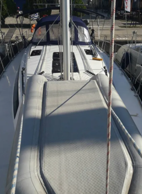 Bavaria Yachtbau Bavaria Cruiser 37 - 3 cab. John K