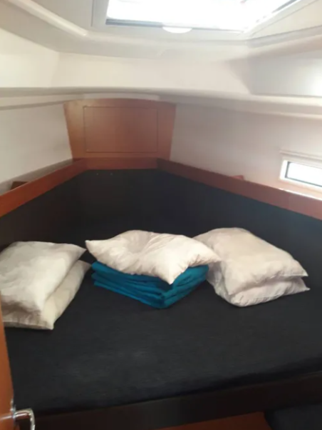 Bavaria Yachtbau Bavaria Cruiser 37 - 3 cab. John K