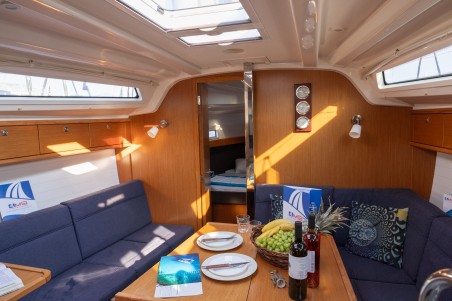 Bavaria Yachtbau Bavaria Cruiser 37 - 3 cab. Marlo