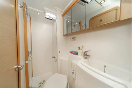 Excess Excess 11 - 4 cab. Lydia