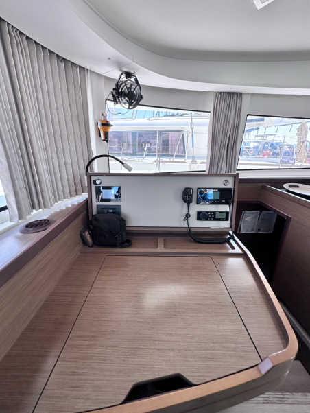 Lagoon-Bénéteau Lagoon 42 - 4 + 2 cab. Sea novels