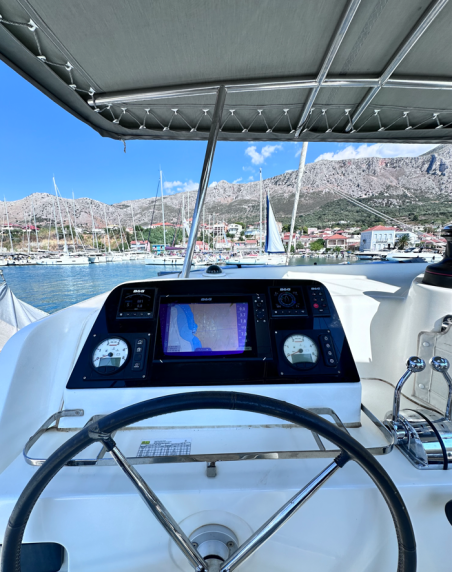 Lagoon-Bénéteau Lagoon 42 - 4 + 2 cab. Sea novels