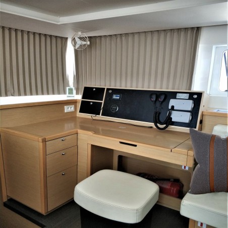 Lagoon-Bénéteau Lagoon 450 F - 4 + 2 cab. Azraq