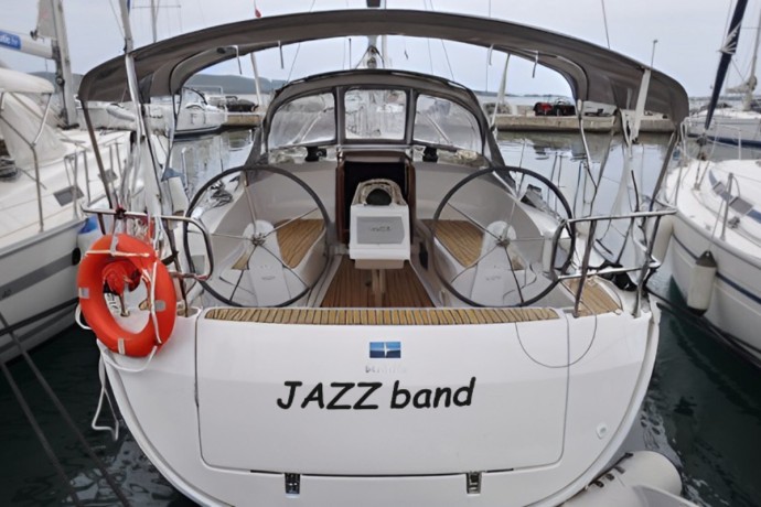 Bavaria Yachtbau Bavaria Cruiser 37 - 3 cab. Jazz Band