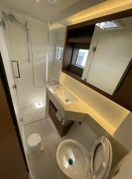 Lagoon-Bénéteau Lagoon 50 - 6 + 2 cab. Silhouette