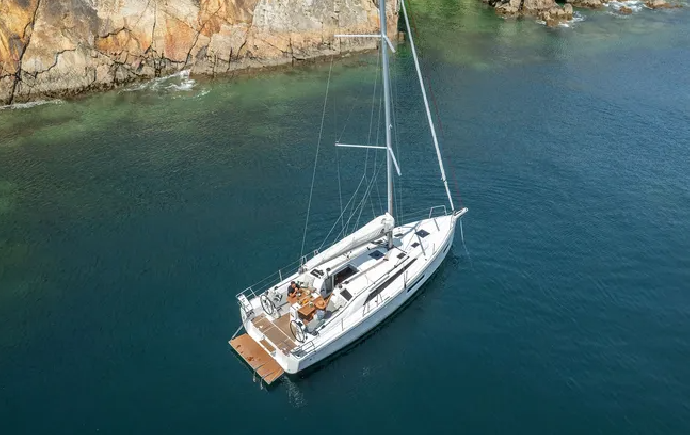 Bénéteau Oceanis 37.1 Mercator