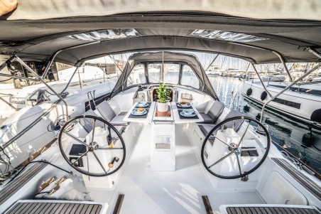 Bénéteau Oceanis 38.1 Rania