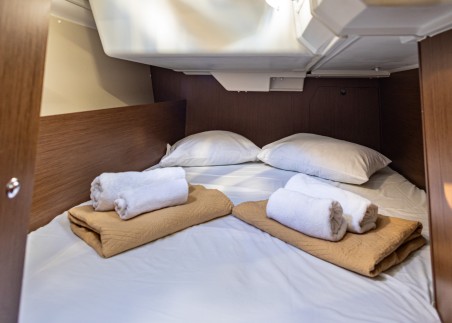 Bénéteau Oceanis 38.1 The Boss