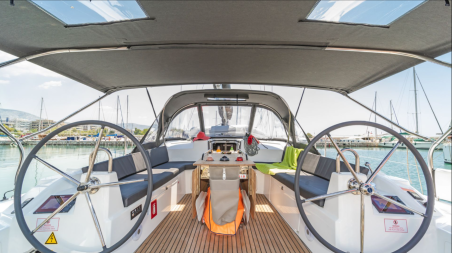 Bénéteau Oceanis 40.1 Roza