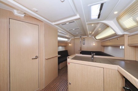 Bavaria Yachtbau Bavaria Cruiser 37 - 3 cab. Sofija