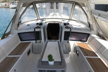 Bénéteau Oceanis 48 - 5 cab. Skiron