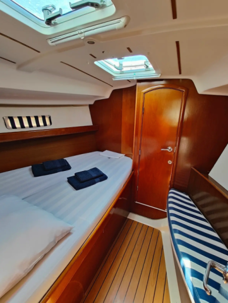 Bénéteau Oceanis Clipper 393 Crete