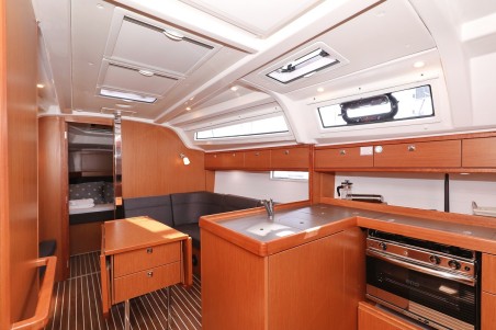 Bavaria Yachtbau Bavaria Cruiser 37 - 3 cab. aMore