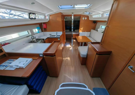 Jeanneau Sun Odyssey 440 - 4 cab. Negroni