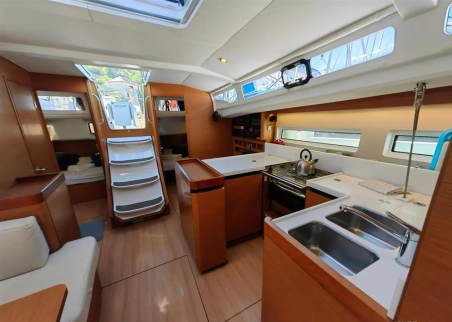 Jeanneau Sun Odyssey 440 - 4 cab. Negroni