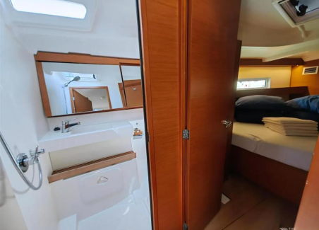 Jeanneau Sun Odyssey 440 - 4 cab. Negroni