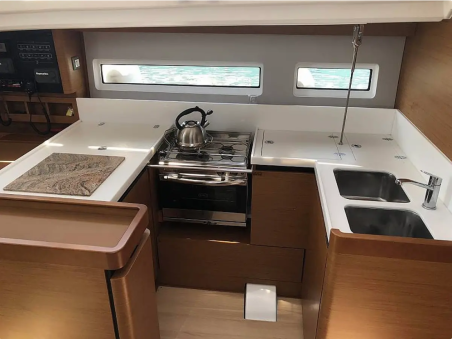 Jeanneau Sun Odyssey 440 - 4 cab. Tikal III