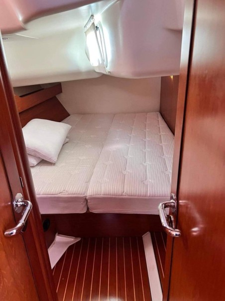 Jeanneau Sun Odyssey 49 Family