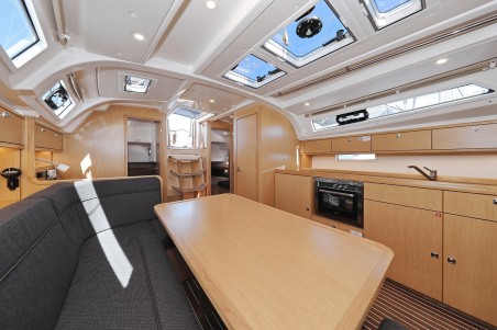Bavaria Yachtbau Bavaria Cruiser 41 - 3 cab. Hemonaty
