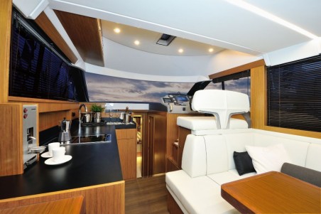 Bavaria Yachtbau Bavaria Virtess 420 Fly Zanngi