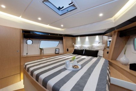 Bavaria Virtess 420 Fly | Czarter jachtu Chorwacja | Travelboat