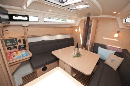 Bavaria Yachtbau Bavaria Cruiser 34 Style Cookie