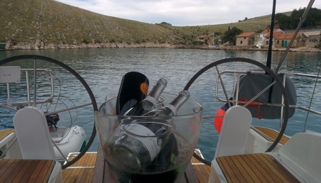 Bavaria Yachtbau Bavaria Cruiser 37 - 3 cab. Gospoja