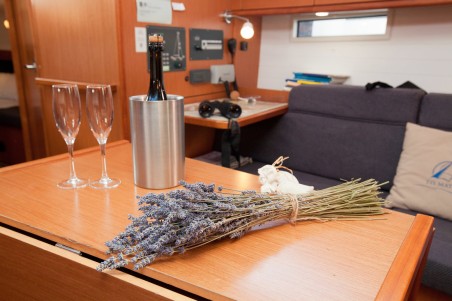 Bavaria Yachtbau Bavaria Cruiser 37 - 3 cab. Gospoja