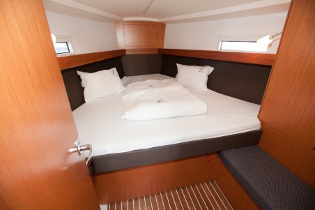 Bavaria Yachtbau Bavaria Cruiser 37 - 3 cab. Gospoja