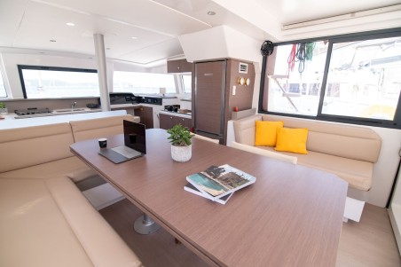 Catana Group Bali 4.1 - 4 + 2 cab. Sinope