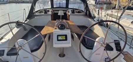 Bavaria Cruiser 37 | Yacht Charter Greece | Travelboat