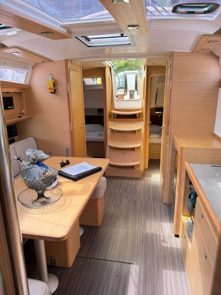 Dufour 390 GL | Yacht Charter Greece | Travelboat