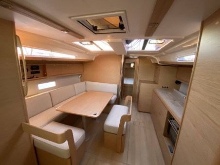 Dufour 430 GL | Yacht Charter Greece | Travelboat