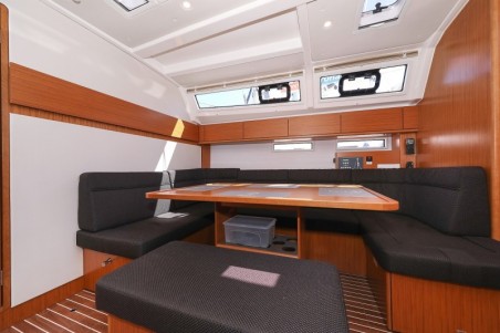 Bavaria Yachtbau Bavaria Cruiser 46 Style - 3 cab. Hana