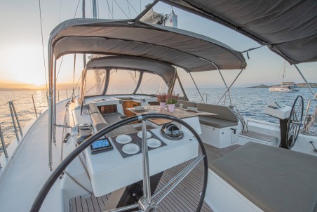 Dufour Yachts Dufour 530 - 5 + 1 cab. Anema