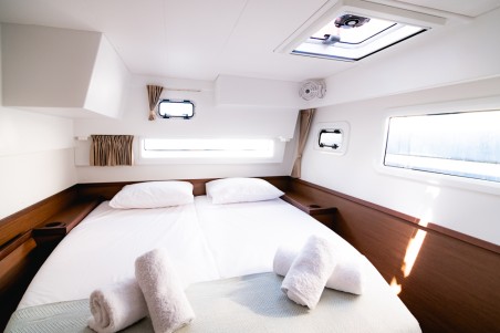 Lagoon-Bénéteau Lagoon 42 - 4 + 2 cab. Blue Trident