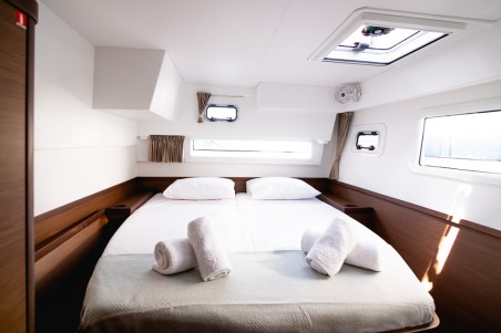 Lagoon-Bénéteau Lagoon 42 - 4 + 2 cab. Blue Trident