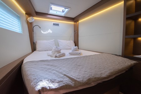 Lagoon 50 | Yacht Charter Greece | Travelboat