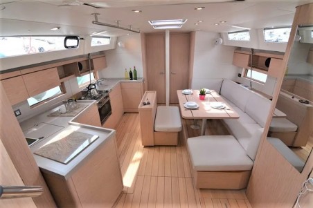 Oceanis 46.1 | Yacht Charter Greece | Travelboat