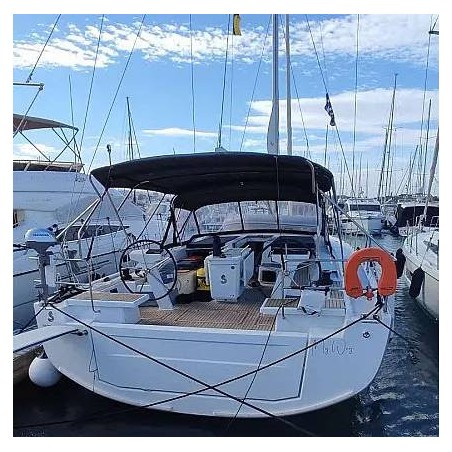 Beneteau Oceanis 51.1 | Yacht Charter Greece | Travelboat