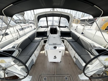 Beneteau Oceanis 51.1 - 5 + 1 cab. | Yacht Charter Greece | Travelboat
