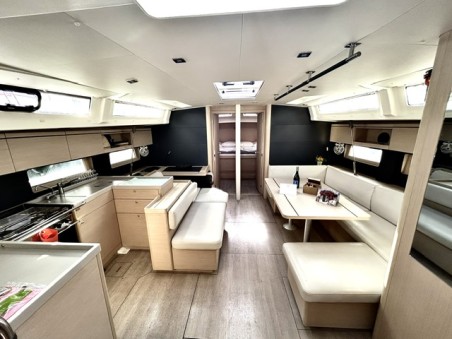 Beneteau Oceanis 51.1 - 5 + 1 cab. | Yacht Charter Greece | Travelboat